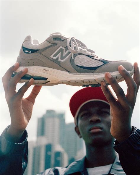 Why is everyone buying New Balance sneakers? The ‘dad shoe’ is right on ...