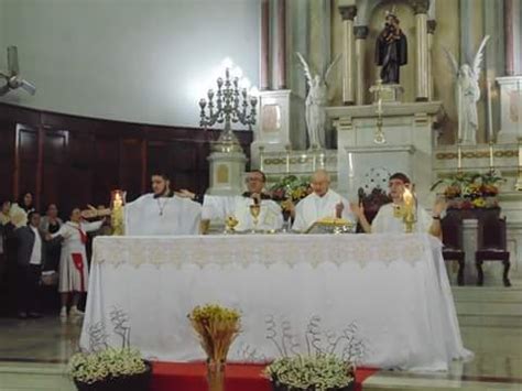 Celebração Eucarística no Dia de Santo Antônio na Catedral Diocese de