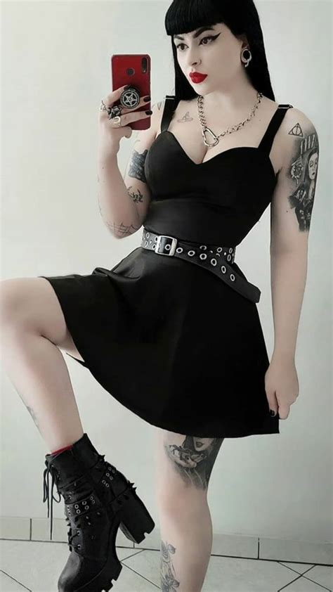 Hot Goth Girls Gothic Girls Dark Fashion Gothic Fashion Rockabilly Goth Baddie Gothic Mode