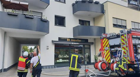 Küchenbrand im Niederkassel Rheidt macht Wohnung unbewohnbar