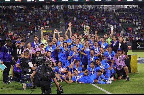 Cruz Azul Campe N Supercopa De La Liga Mx Soccer Soccer Field Park