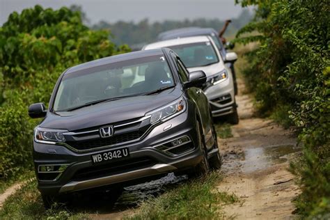 Hondas CR V Remains The Most Practical SUV In The Market Drive Safe