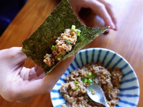 【家事ヤロウレシピ】間宮祥太朗さん考案のピリ辛「ひき肉＆納豆炒め」がご飯にもおつまみにも最高！｜ニフティニュース