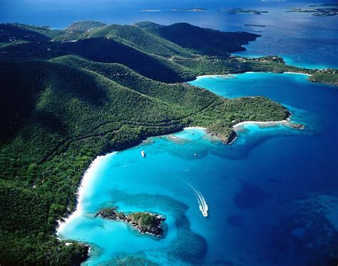 St John Usvi Trunk Bay