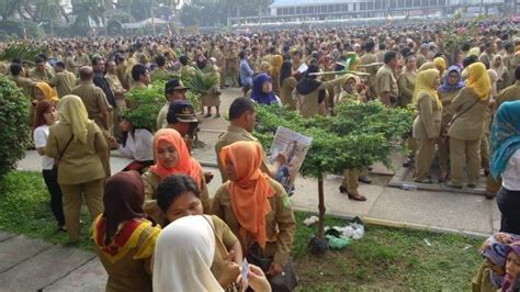 Inilah Jam Kerja Terbaru Seluruh Pns Berlaku Mulai April Mendatang