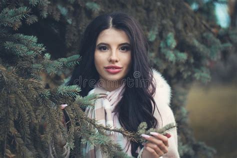 Cute Brunette Woman Natural Beauty Stock Image Image Of Lady Female 110519809