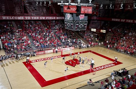 The Uw Field House Built Is 1930 Has Housed The Volleyball Team Since