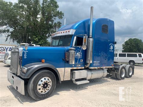 2000 Freightliner Fld132 Classic Xl Auction Results