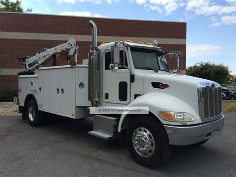 2007 Peterbilt 335