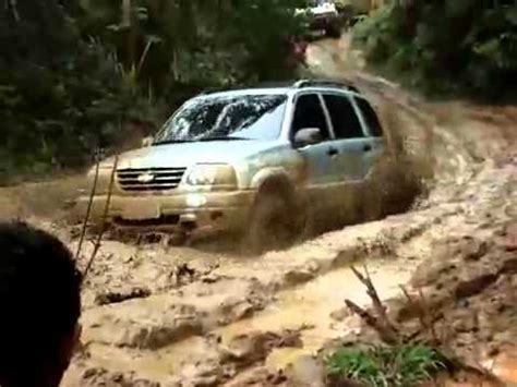 Grand vitara off road 4x4 - YouTube