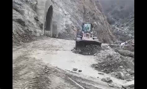 Traffic Suspended On Jammu Srinagar Highway For Road Widening Work