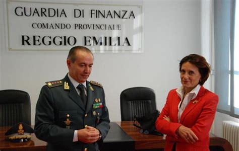 Il Prefetto In Visita Al Comando Gazzetta Di Reggio