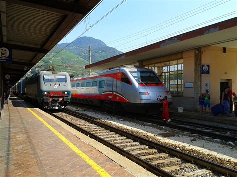 Rechts Der Etr Als Frecciagento Roma Termini Bolzano