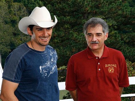 Photo Brad Paisley Stars With Their Siblings Or Parents Pintere