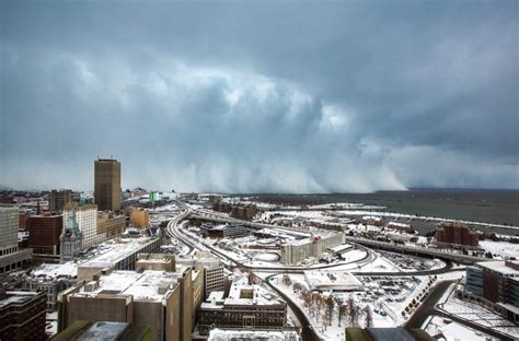 Heavy Snow Keeps Falling in Buffalo Area, Straining Nerves and Roofs ...