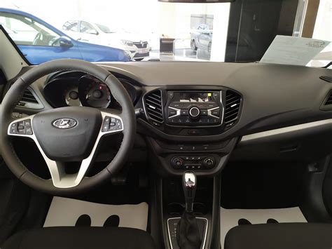 Lada Vesta (Лада Веста) седан 1.6 л 16-кл. (113 л.с.), АТ / Comfort ...