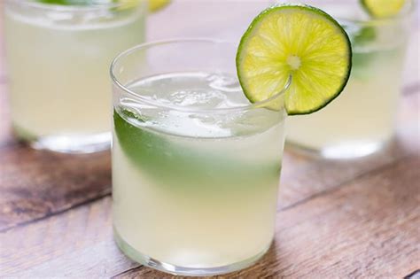 How to Make Agua de Limon - Thrift and Spice