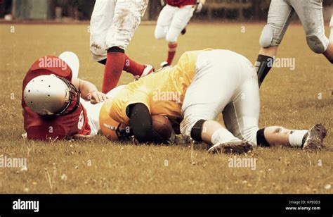 American football game Stock Photo - Alamy