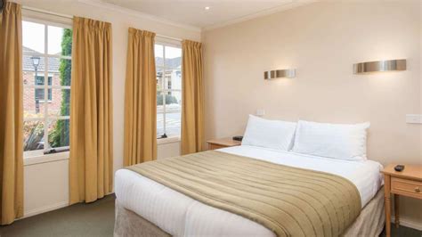 COUNTRY CLUB VILLAS | ⋆⋆⋆⋆ | LAUNCESTON, AUSTRALIA | SEASON DEALS FROM $95