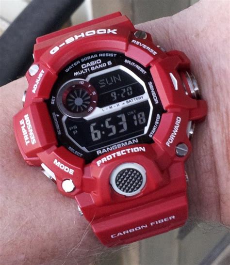 F S G SHOCK RANGEMAN MEN IN RESCUE RED MODEL GW 9400RDJ 4JF