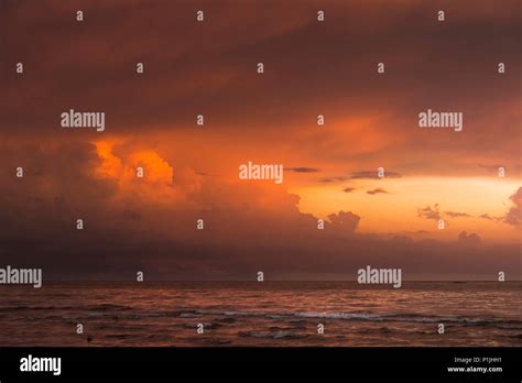 Lake maracaibo lightning hi-res stock photography and images - Alamy