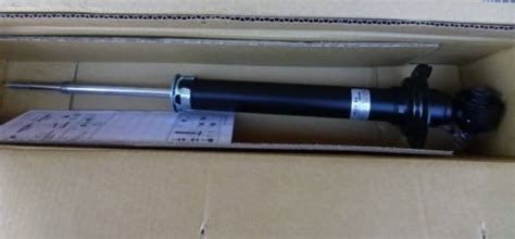 Toyota Mark X Grx Grx Genuine Rear Shock Absorber