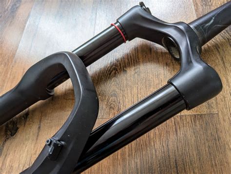 RockShox Lyrik RCT3 29/27,5+ 160мм DebonAir Boost 2050г - 950.00Br ...