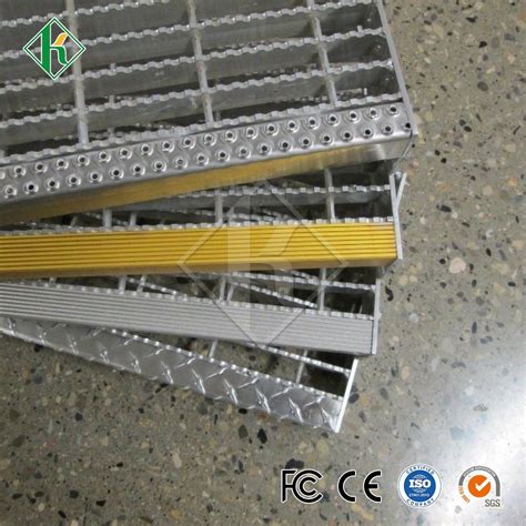 Kaiheng Perforated Metal Stair Treads Factory Steel Stair Tread Black