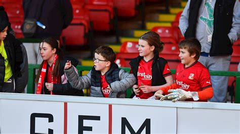 Fans Guide Swindon Town Vs Grimsby Town News Swindon Town