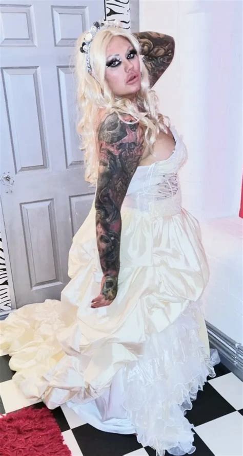 SLUTTY BRIDE Nude Pics XHamster