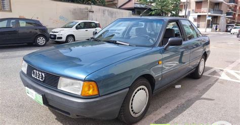 Zu Verkaufen Audi 80 1 8S 1989 angeboten für 3 000