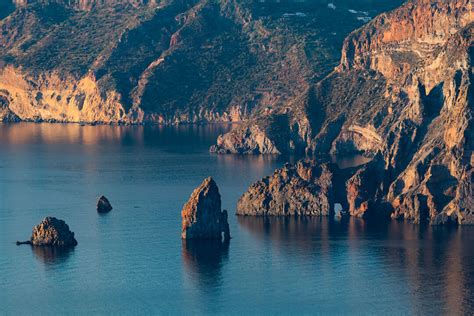 Faraglioni Di Lipari Juzaphoto