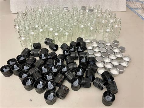 Small Glass Bottles With Screw And Tamper Proof Tops 1775002