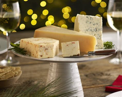 Cheese Platter Presentation Ideas for Holiday Gatherings — La Bottega ...