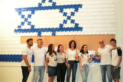 שיא גינס חדש דגל ישראל המודפס בתלת מימד הגדול ביותר בעולם ישראל היום