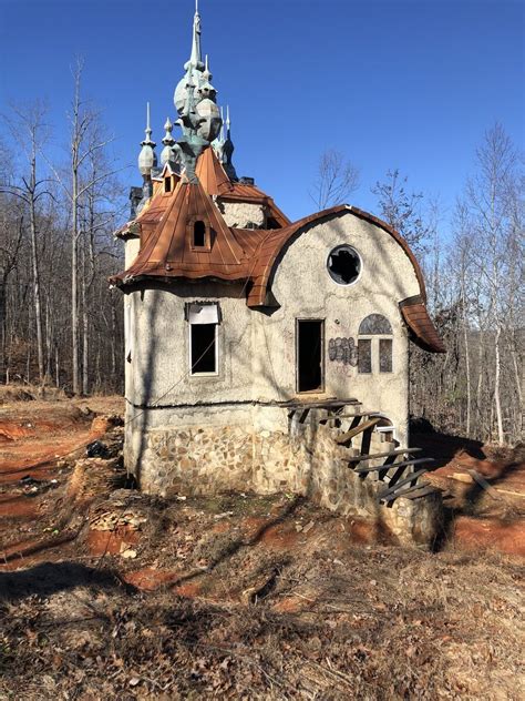 Castle Mont Rouge – Rougemont, North Carolina - Atlas Obscura