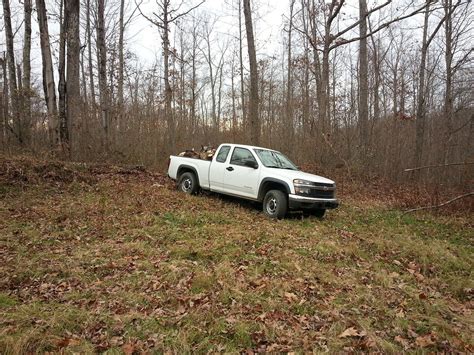 Hauling Firewood Chevy Colorado GMC Canyon