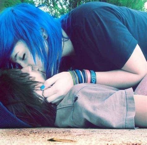 Kiss Alternative Couple Love Cute Emo Couples Emo Couples Emo Scene