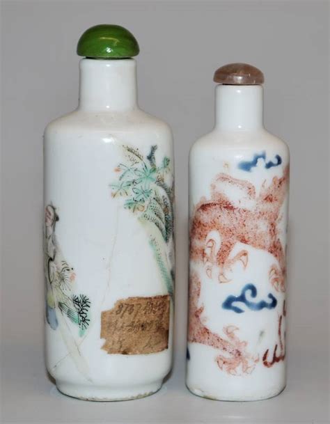 0608 Zwei Porzellan Snuffbottle China Um 1900 K K Auktionen In