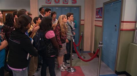 iCarly - iMust Have Locker 239 - TheTVDB.com