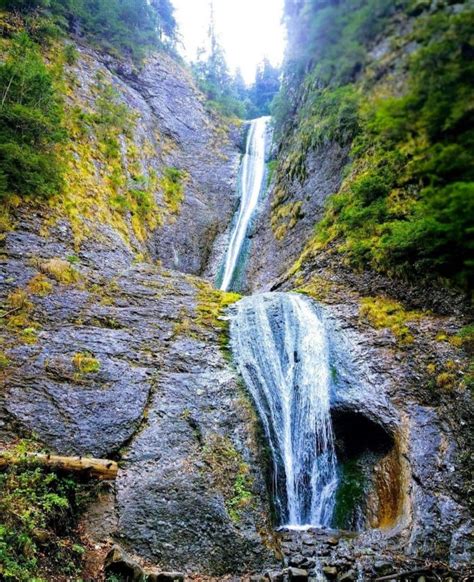 Cascada Duruitoarea Parcul National Ceahlau Foaia De Neam