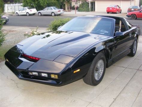 Knight Rider "KITT" Replica Vehicle for sale: photos, technical specifications, description