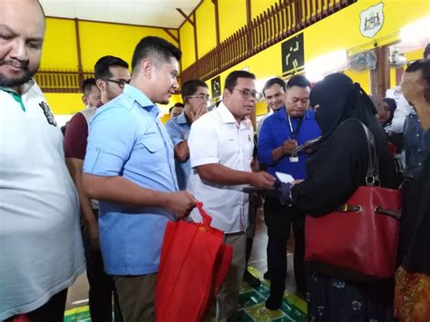 Mangsa Ribut Di Pusat Pemindahan Batu Gombak Malaysiaaktif