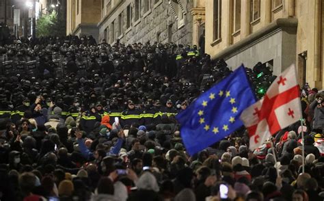 Gruzja Protesty Po Decyzji O Zawieszeniu Rozm W Z Ue Dosz O Do Star