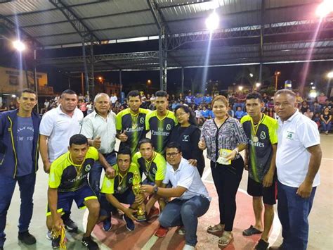 CON MUCHO ÉXITO TERMINÓ EL CAMPEONATO DE INDOR FÚTBOL COPA RAFAEL