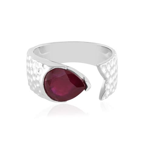 Schicker Madagaskar Rubin Tropfen Silber Ring Ct