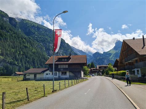 Oeschinensee In Der Schweiz Einer Der Schönsten Bergseen In Europa