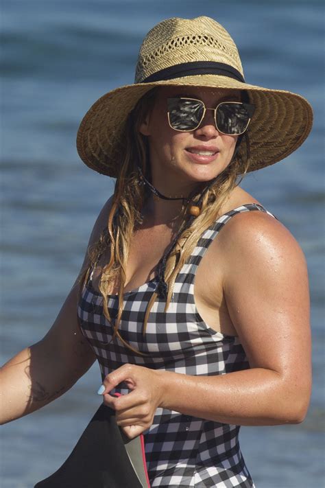 Hilary Duff Swimsuit Ass Hot Celebs Home