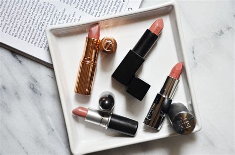 The Everyday Nude Lipstick Makeup Sessions