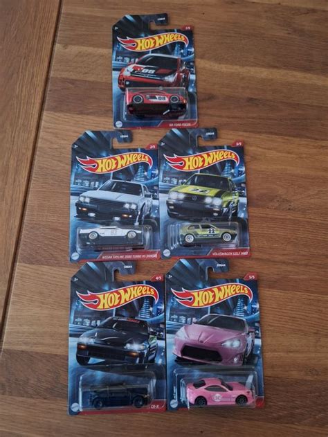 komplettes Set Hot Wheels Cult Racers Neu und originalverpackt in Adlikon für CHF